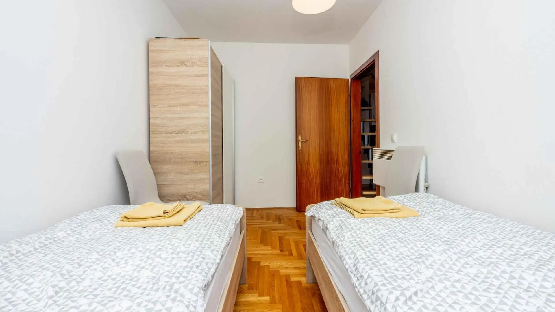 Apartment In Jadranovo 45042