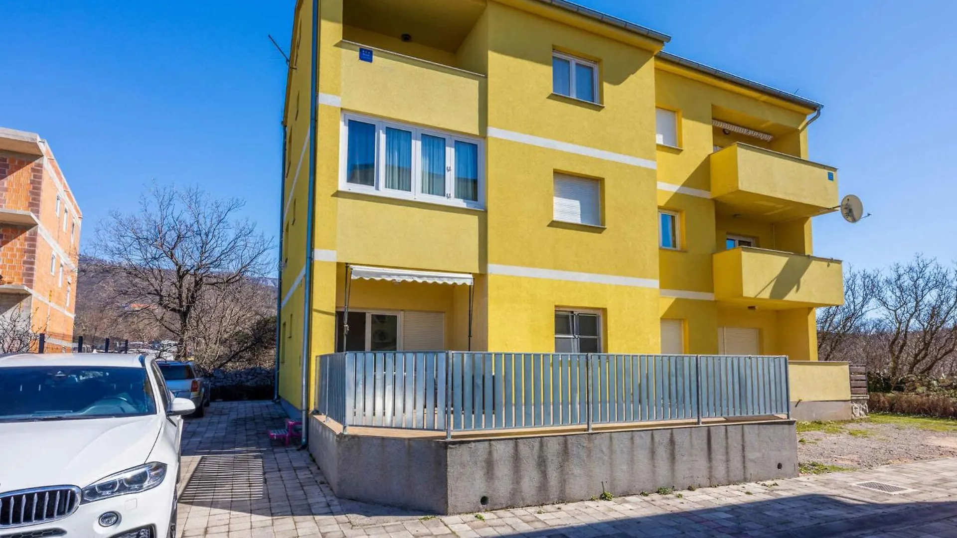 Apartment In Jadranovo 45042