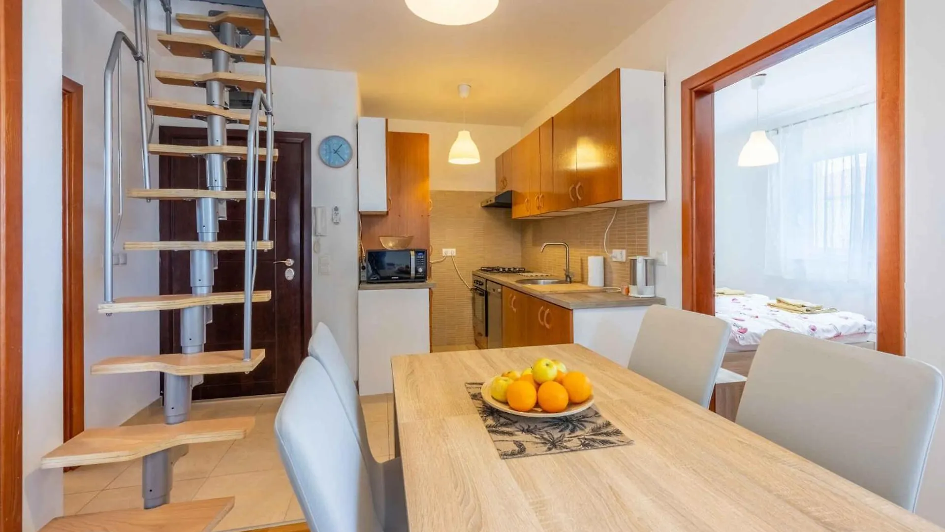 Apartment In Jadranovo 45042