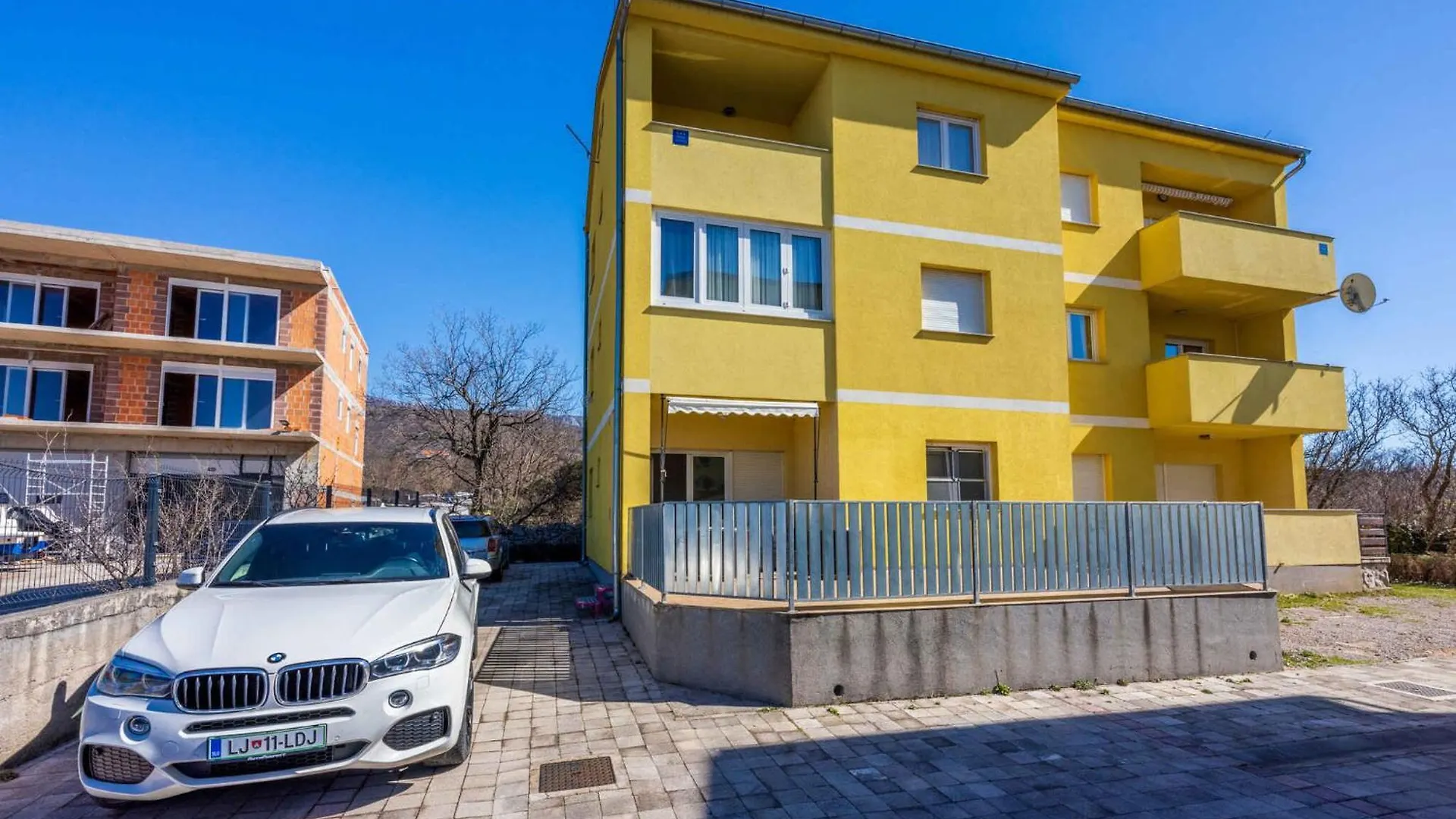 Apartment In Jadranovo 45042 Croatia